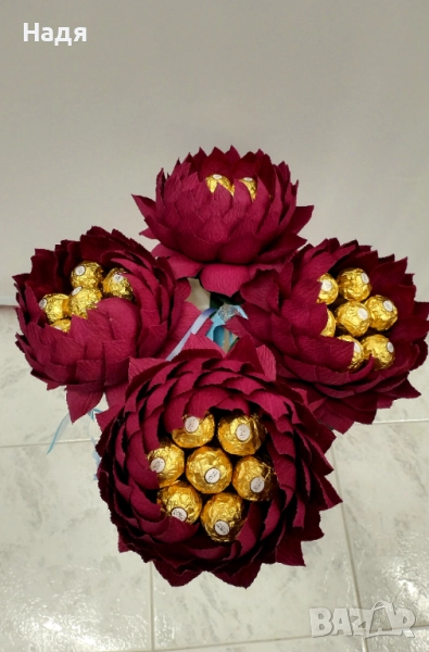 Цветя с шоколадови бонбони, снимка 1