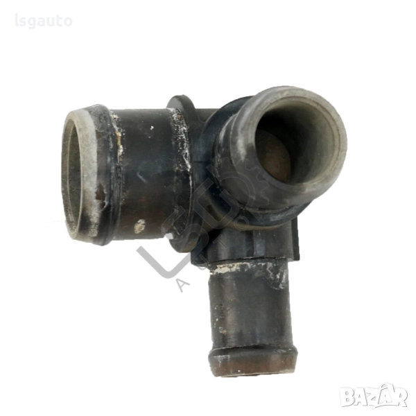 Водно съединение Mercedes-Benz C-Class 204 (W/S/C) 2007-2014 ID: 151480, снимка 1