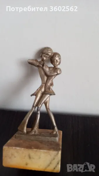 италианска малка оловна пластика - танц, снимка 1