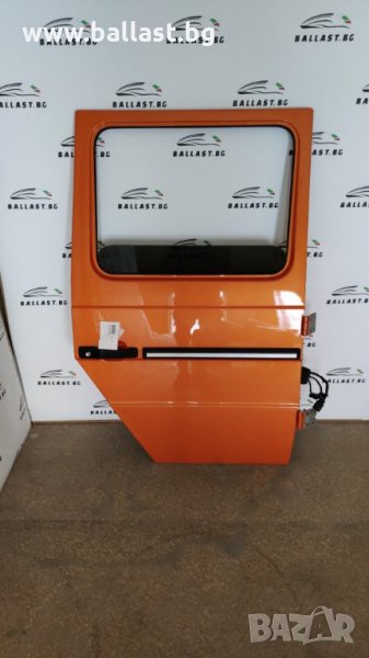 ВРАТА ЗАДНА ДЯСНА A4637304605 G KLASSE W463, снимка 1