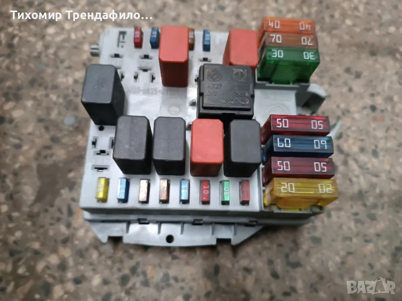Fuse box 46778448 FIAT PUNTO MK2 188 1999-2003 бензин бушониера пунто фиат, снимка 1
