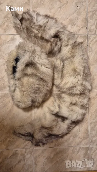 Шапка и яка лисица, снимка 1