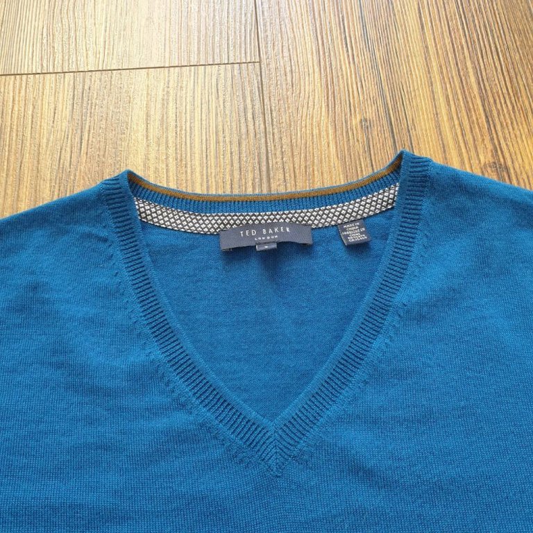 Страхотен мъжки пуловер TED BAKER размер 5/ L/ XL в Пуловери в гр. Велико  Търново - ID39396371 — Bazar.bg