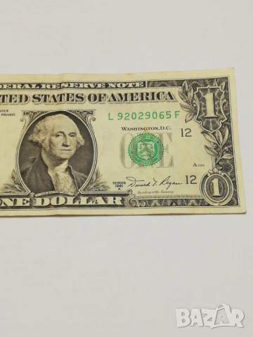 банкнота от 1 долар от 1981 г., снимка 4 - Нумизматика и бонистика - 53478993