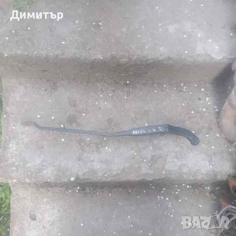 Рамо Чистачка Дясна За Ауди 80 Б4 1994г / Audi 80 B4 1994y