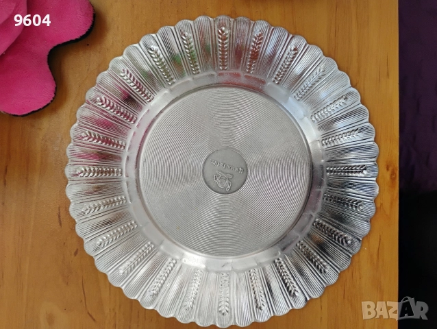 Метална чиния за сервиране, снимка 3 - Чинии - 52706904