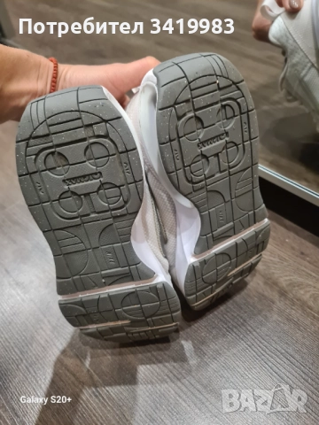 Детски маратонки nike, снимка 4 - Детски обувки - 52379604