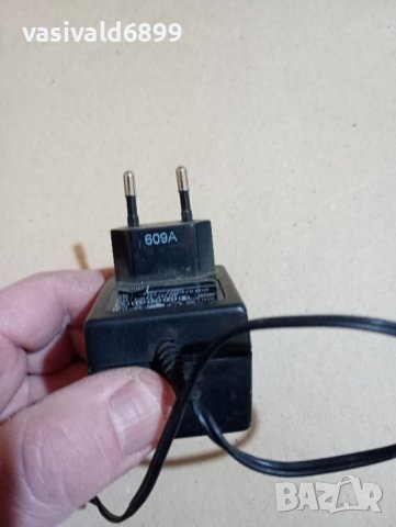 Зарядно , снимка 4 - Оригинални зарядни - 44335237