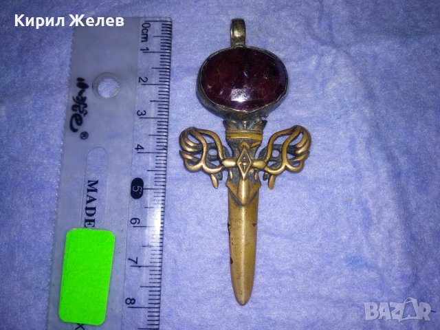 ГОЛЯМ БРОНЗОВ НЕО БАРОК ВИНТИДЖ АРТ ПЕНДАНТ МЕЧ с ПЕЧАТ 925 и ЮВЕЛИРНО ФАСЕТИРАН ЧЕРВЕН КАМЪК 34435, снимка 3 - Антикварни и старинни предмети - 39677167