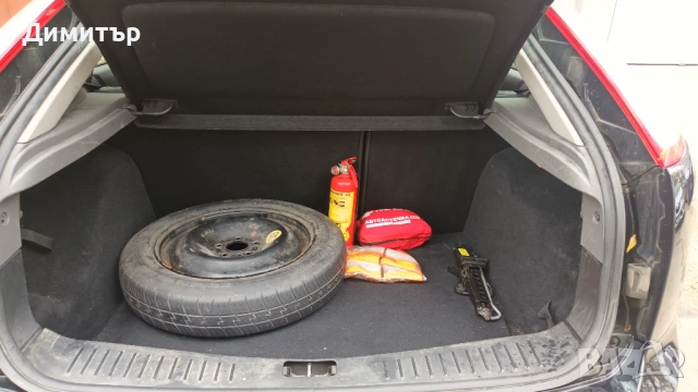 Икономичен! Ford Focus 1.6 Ghia газ | Поддръжка + Екстри | София, снимка 14 - Автомобили и джипове - 52354549