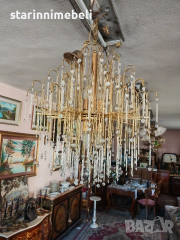 Чифт луксозни полилей 