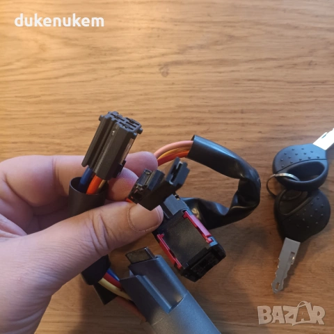 Контактен ключ (патрон) с блокировка на волана 4162P0 + 2 ключа, Peugeot, Citroën, снимка 10 - Аксесоари и консумативи - 53083873