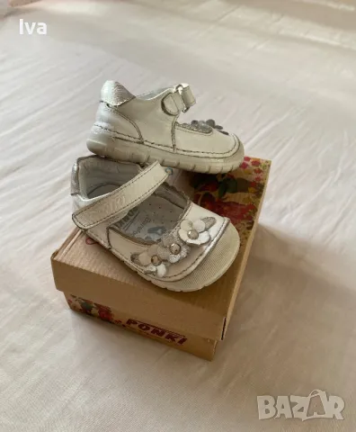 Бебешки обувки PONKI BAREFOOT бели, снимка 1