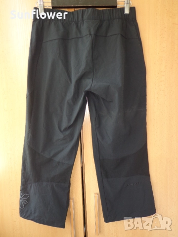 Дамски туристически 3/4 панталон Mammut в черно и тъмно сиво, размер EU38, UK12, US8 , снимка 2 - Панталони - 51790686