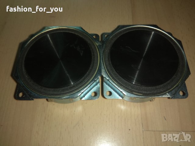 Мидбасови говорители LG 20w