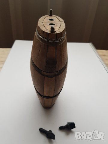 Старо рядко дървено павурче за два вида течност, снимка 7 - Други ценни предмети - 35930424