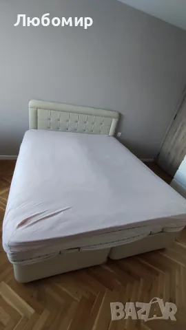 Легло за спалня с място за съхранение