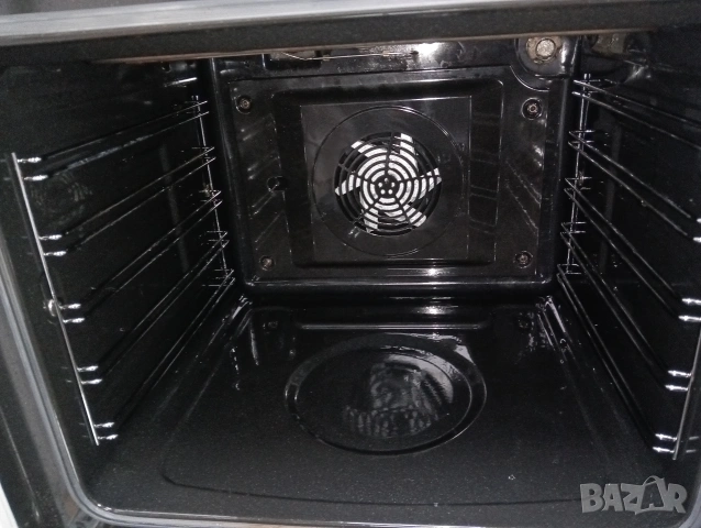 Като нова свободно стояща печка с керамичен плот Voss с две години гаранция!, снимка 7 - Печки, фурни - 53613598