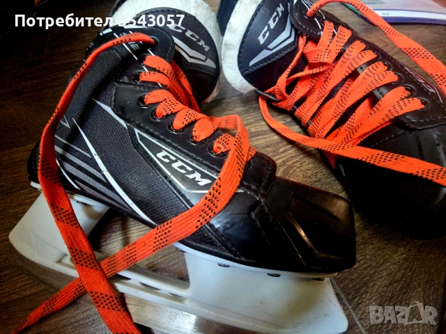 Каска  и кънки за хокей на лед , снимка 9 - Ролери, кънки - 51595230