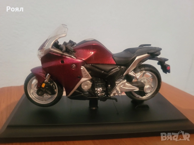 Мотори мащаб 1:18, снимка 2 - Колекции - 51682778