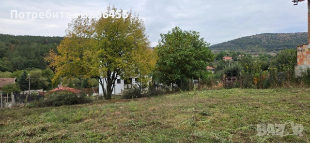 Парцел в регулация 565 кв.м – с. Сулица, готов за строеж, ток и вода на границата, снимка 3 - Парцели - 53874243