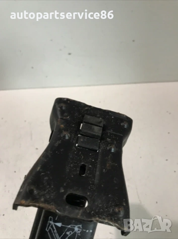 Крик за Volvo S60 (2004) 8679369, снимка 2 - Части - 53833512