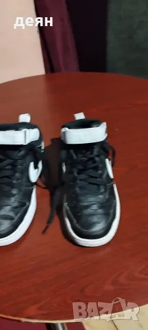 Юношески високи кецове NIKE COURT BOROUGH MID 2 BG, снимка 5 - Детски маратонки - 56189776