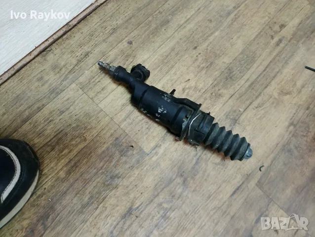 Помпа съединител долна Lancia , peugeot 807, C8 , PA66GF35