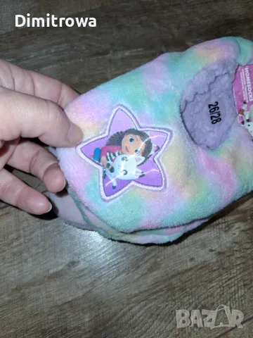 Намалена цена 12лв  н.26/28 Gabby's Dollhouse Домашни пантофи, снимка 2 - Детски пантофи - 49718351