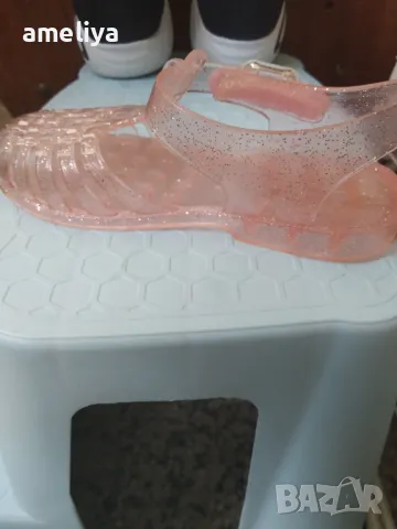 Обувки и сандали за момиче , снимка 3 - Детски сандали и чехли - 49654949