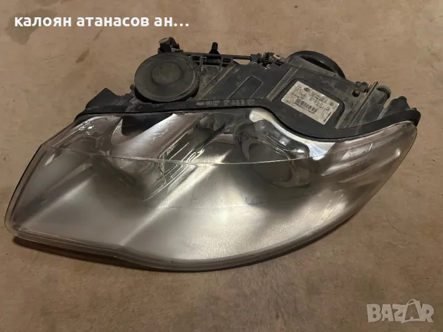 Продавам ляв необорудван фар за VW Туарег фарът е в добро състояние липсват всички крушки и инсталац, снимка 2 - Части - 48591199