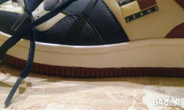 TOMMY HILFIGER Оригинал Нови Дамски Маратонки Изцяло от Естествена Кожа 41, снимка 10 - Маратонки - 53489141