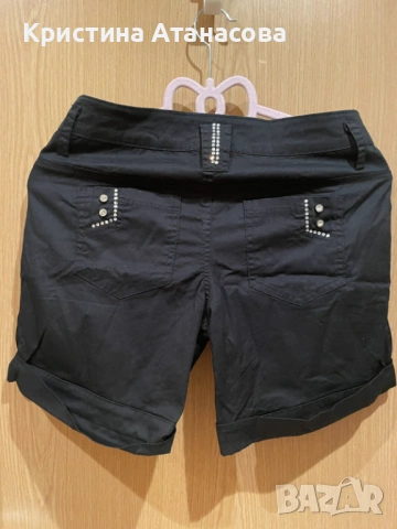 Къси гащи – черни с камъчета и капси