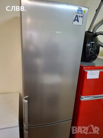 Продавам хладилник BOSCH , снимка 2 - Хладилници - 53030850