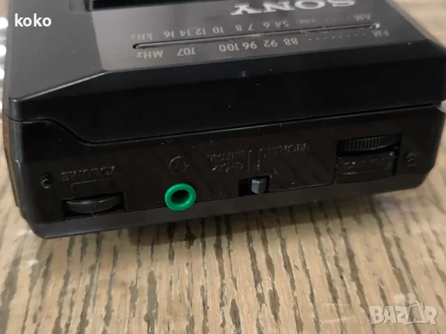 Уолкмен Walkman Sony и Sharp, снимка 6 - Радиокасетофони, транзистори - 55972593