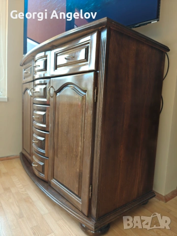 Скрин с извит фронт / Комод (Масивни елементи), снимка 3 - Скринове - 53707645