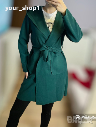 Тънко палто с качулка маслено зелено  , снимка 1 - Палта, манта - 44569301