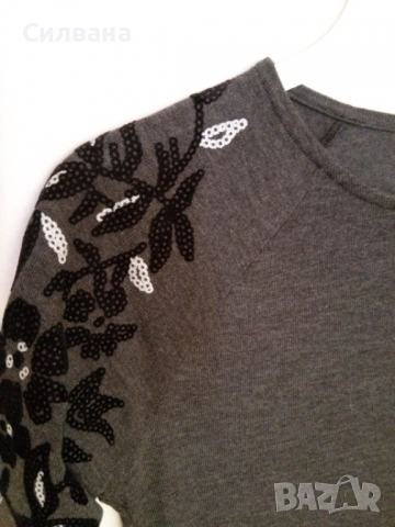 сив блузон с черни цветя, снимка 2 - Рокли - 36343148