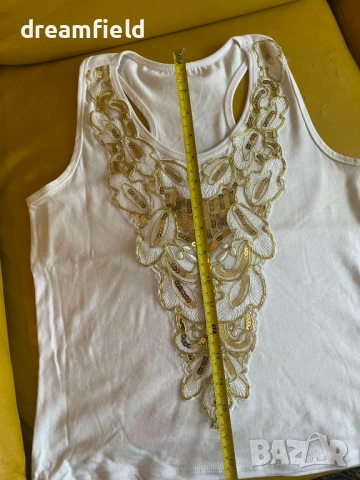 Младежки топ с пайети, снимка 2 - Корсети, бюстиета, топове - 52102427