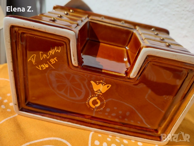 Голям, подписан чайник на Paul Cardew Бюро на криминален автор, снимка 16 - Декорация за дома - 53844772