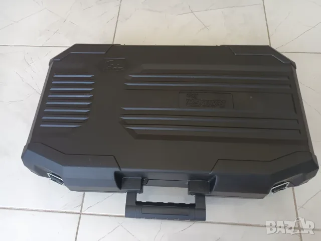 Къртач Raider 1500W 18J НОВ + куфар, шило и секач, снимка 3 - Къртачи - 48717385