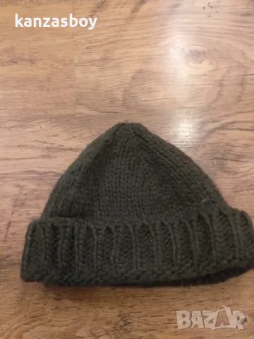 calvin klein - страхотна дамска шапка, снимка 6 - Шапки - 47932215