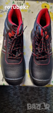 Работни обувки  Нови 