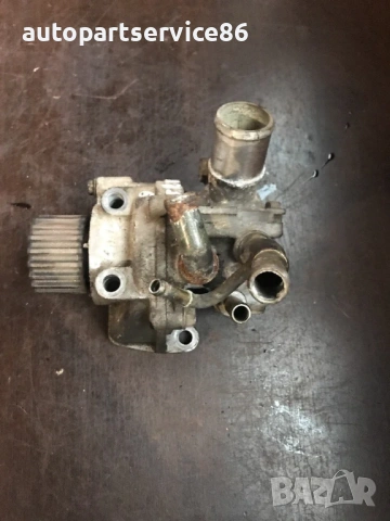 Помпа за вода 2.0D за Mazda 6 (2002–2007) , снимка 3 - Части - 53611813