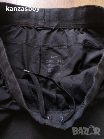 nike - страхотни мъжки панталони М , снимка 4 - Спортни дрехи, екипи - 50616906