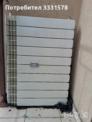 италиянски радиатор с 10 глидера, снимка 2 - Радиатори - 53442773