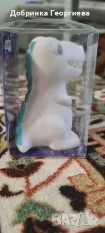 Продавам лампа за детска стая - Динозавър, снимка 4 - Детски нощни лампи - 48639639