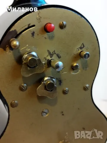 Стар будилник с латерна, настолен часовник, снимка 4 - Колекции - 47444123