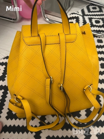 Guess дамска раница, снимка 7 - Раници - 47297497