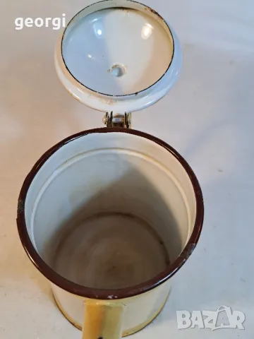 стар емайлиран чайник    16/3, снимка 4 - Антикварни и старинни предмети - 48977515